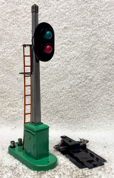 153 Block Signal (7+)