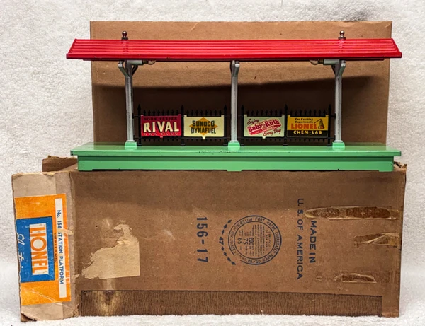 156 Platform Station; Rival, Sunoco, Baby Ruth & Lionel Chem-Labs (7+/OB)