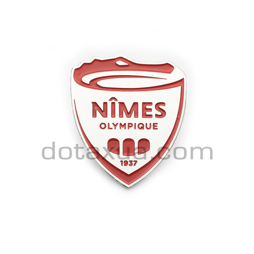 Nimes Lympique France Pin