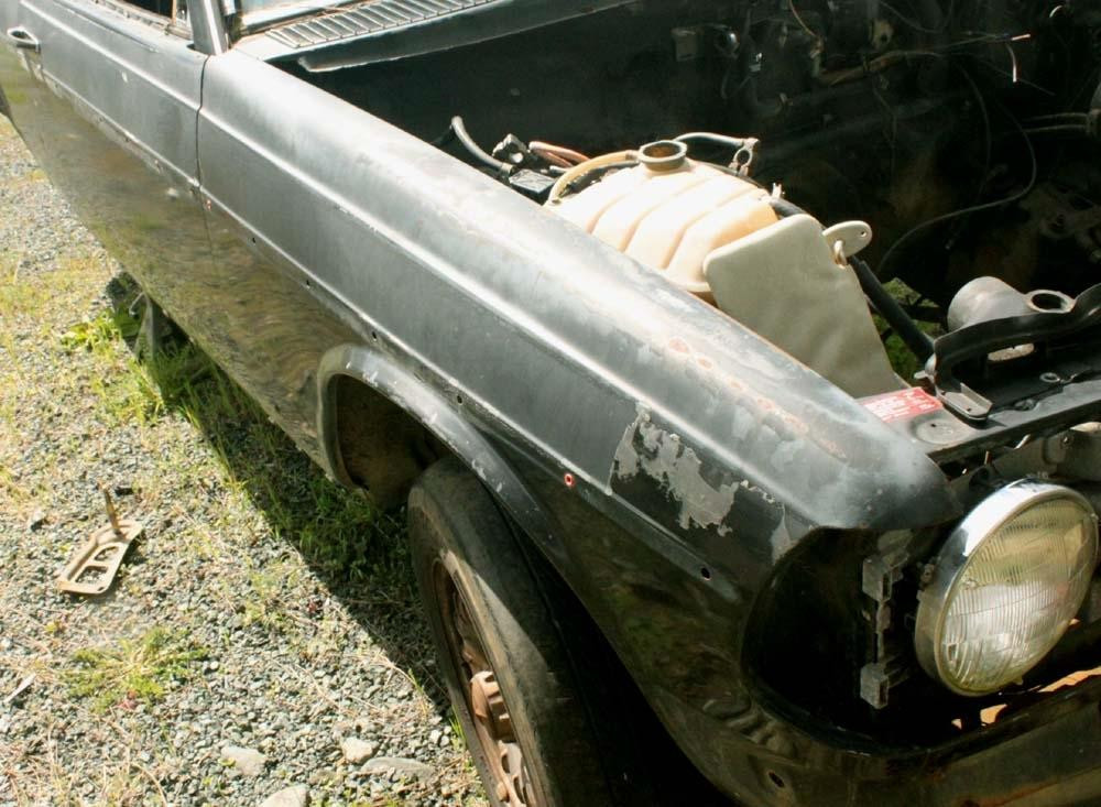 Mercedes W123 Front Right Fender Passenger's Side Coupe Sedan