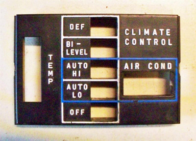 Genuine Mercedes-Benz Climate Control Push Button Faceplate C107 R107 W116 W123 71-80
