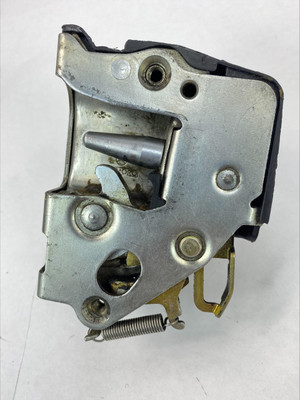 Genuine Mercedes-Benz Door Latch Assembly Front Right W123