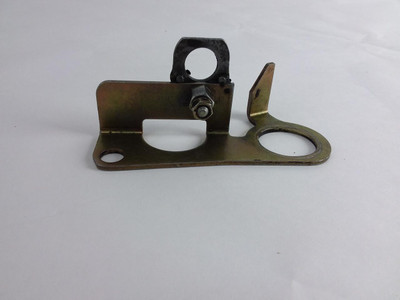 Genuine Mercedes-Benz Bracket for Crankshaft Sensor Tachometer Impulse Wire OM617 Turbo W116 W123 W126