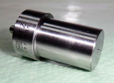 Genuine Mercedes-Benz Fuel Injector Nozzles, New OEM OM601 Turbo Diesel T1/TN, Set of 4