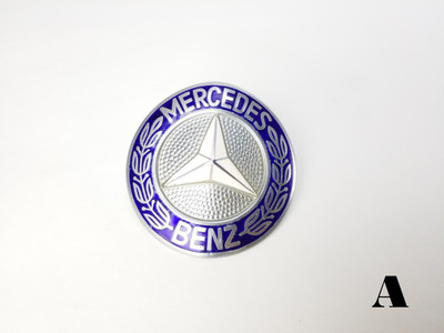 Genuine Mercedes-Benz Front Grille Badge W108 W109 W110 W111