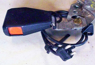 Genuine Mercedes-Benz Front Seat Belt Receiver and Sensor w/ Side Button for Notched Buckle, Left W116 W123 73-79 US