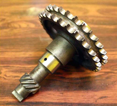 Genuine Mercedes-Benz Ignition Distributor Drive Shaft M117 Gas R107 W108 W116 W126