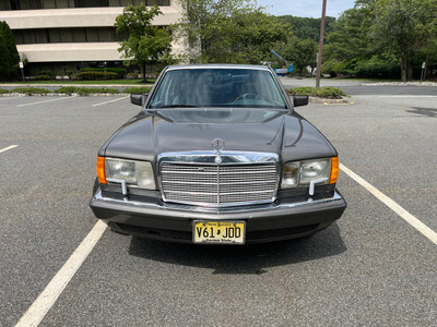 Genuine Mercedes-Benz 1991 Mercedes W126 420 SEL Solid Daily Driver