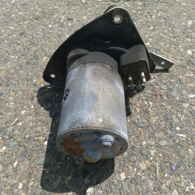 Genuine Mercedes-Benz Windshield Wiper Motor W110, W111 