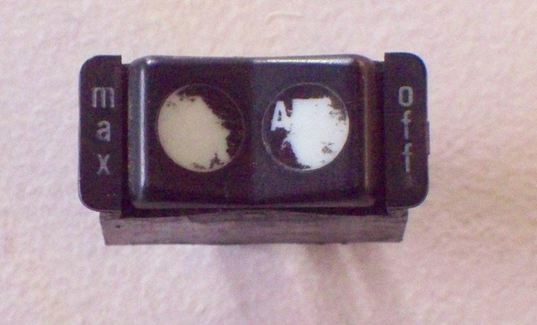 Genuine Mercedes-Benz Antenna Switch Horizontal Orientation R107, W114, W115, W116