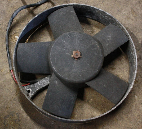 Genuine Mercedes-Benz Auxiliary Radiator Fan 11 W114 W115