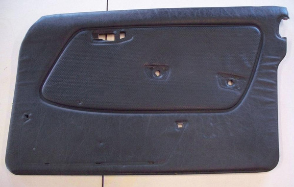 Genuine Mercedes-Benz Door Panel Card Front Right Black W123 Sedan Wagon 80-85 Genuine Mercedes-Benz Door Panel Card Front Right Black W123 Sedan Wagon 80-85