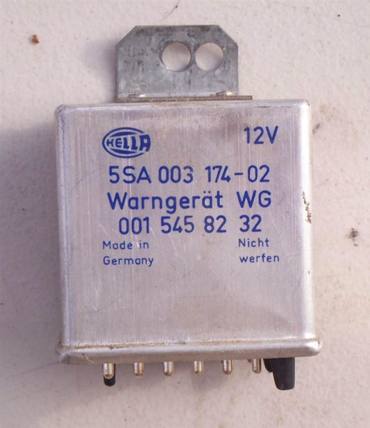 Genuine Mercedes-Benz Seatbelt Relay R107 W116 W123 W201