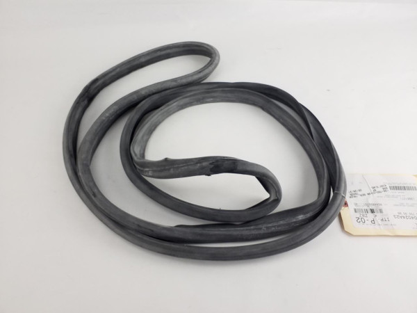 Genuine Mercedes-Benz Trunk Lid Seal New OEM W126 Sedan