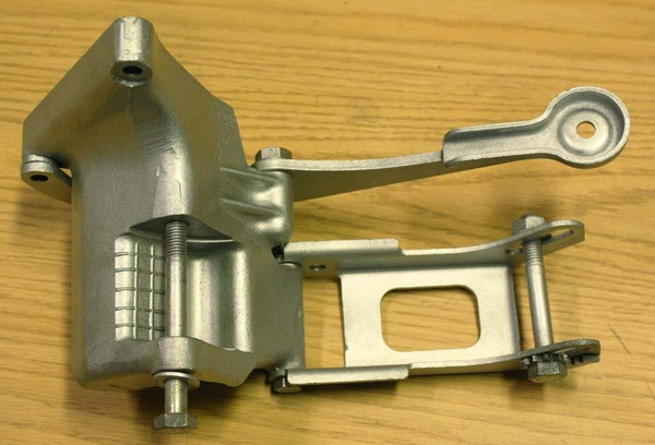 Genuine Mercedes-Benz Alternator Mounting Bracket Refinished Complete Assembly M117 Gas C107 R107 W116 Genuine Mercedes-Benz Alternator Mounting Bracket Refinished Complete Assembly M117 Gas C107 R107 W116