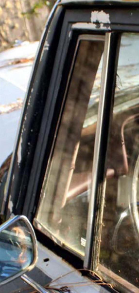 Genuine Mercedes-Benz Door Quarter Glass Front Left W110 W111 W112 Sedan