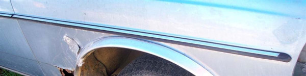 Genuine Mercedes-Benz Center Chrome Moulding Front Right Fender Trim W123