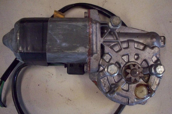 Genuine Mercedes-Benz Window Motor Right 8 Tooth Low Gear