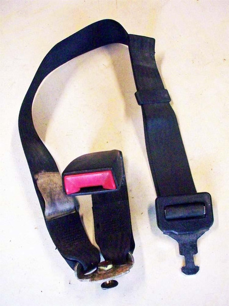 Genuine Mercedes-Benz Rear Seat Lap Belt and Receiver w/ Solid Notched Buckle, Center W123 Coupe Sedan 79-83 US