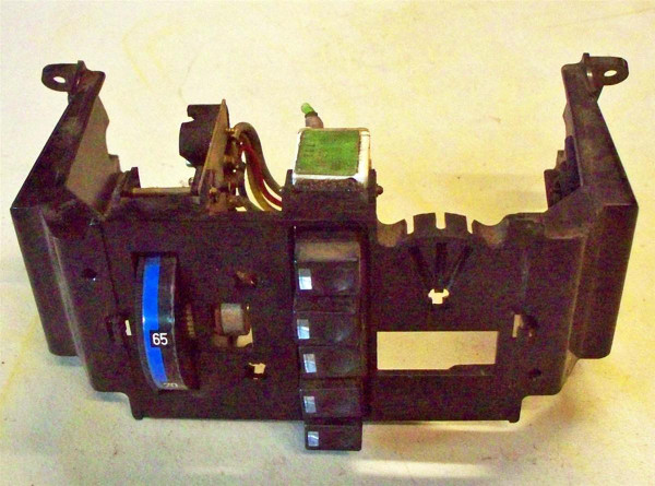 Genuine Mercedes-Benz Climate Control Push Button Unit W123 76-80