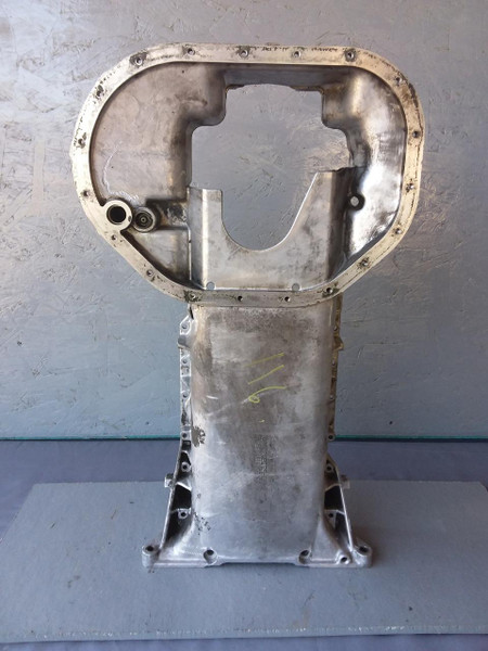 Genuine Mercedes-Benz Upper Oil Pan OM617 .950 Turbo Diesel W116 300SD