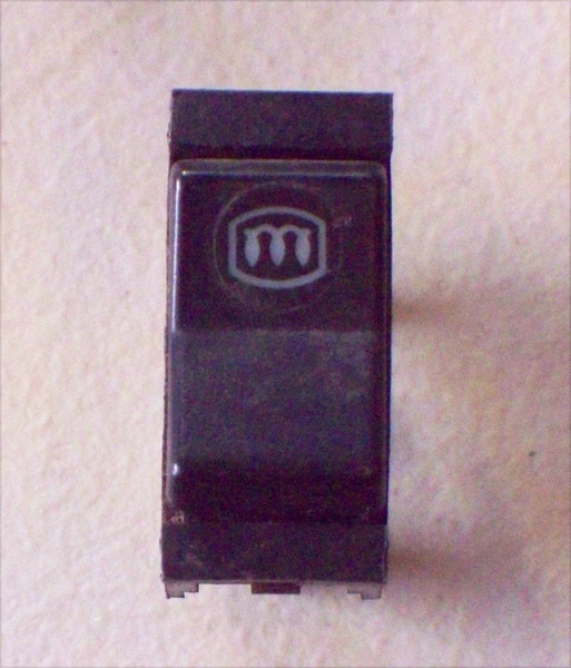 Genuine Mercedes-Benz Rear Windshield Defrost Switch Vertical Orientation W123, W126