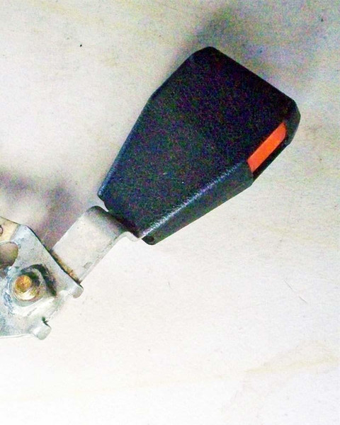 Genuine Mercedes-Benz Front Seat Belt Receiver w/ Side Button for Notched Buckle, Right W116 W123 73-79 US