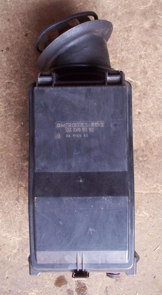 Genuine Mercedes-Benz Fuse Box W126 79-85