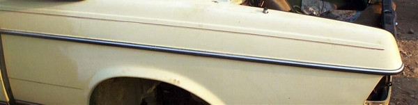 Genuine Mercedes-Benz Center Chrome Moulding Rear Left Quarter Panel Trim New OEM W123 Coupe