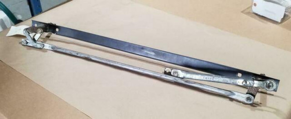 Genuine Mercedes-Benz Wiper Linkage Assembly W111 Coupe