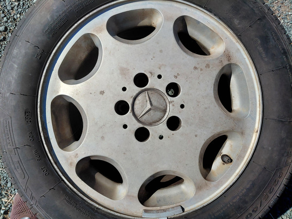 Genuine Mercedes-Benz Mercedes 16" wheel 