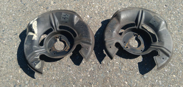 Genuine Mercedes-Benz Front Brake Dust Shield Used, OE W116 W123 W126 '73-'85 