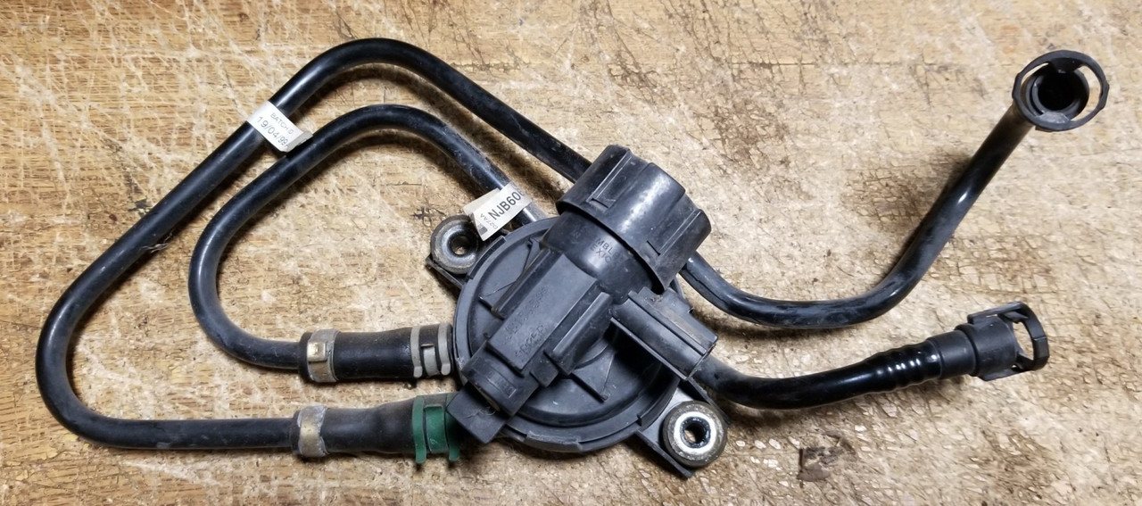 1999 2000 Jaguar XK8 Evap Canister Purge Valve and Hoses LJB1515AA