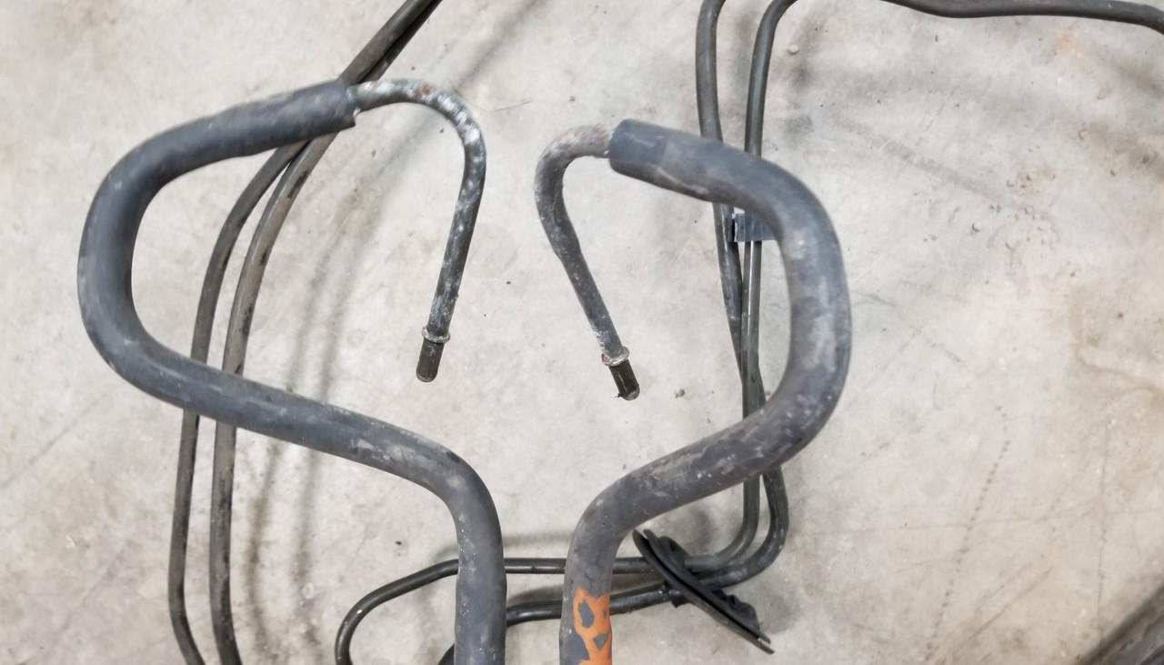 1997 1998 1999 2000 2001 2002 JAGUAR XK8 XKR ENGINE TO TANK Rigid FUEL