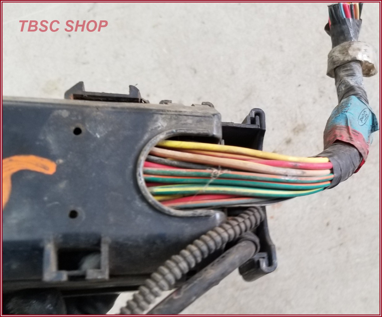 1993 1994 FORD RANGER Engine Bay Fuse Box with Cover 2.3L 4.0L