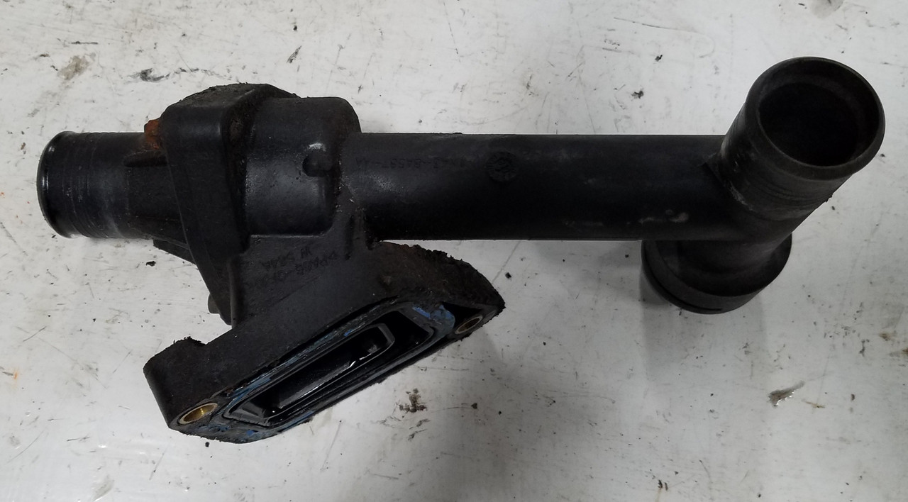 002 to 2008 Jaguar XType Thermostat Housing Assembly OEM