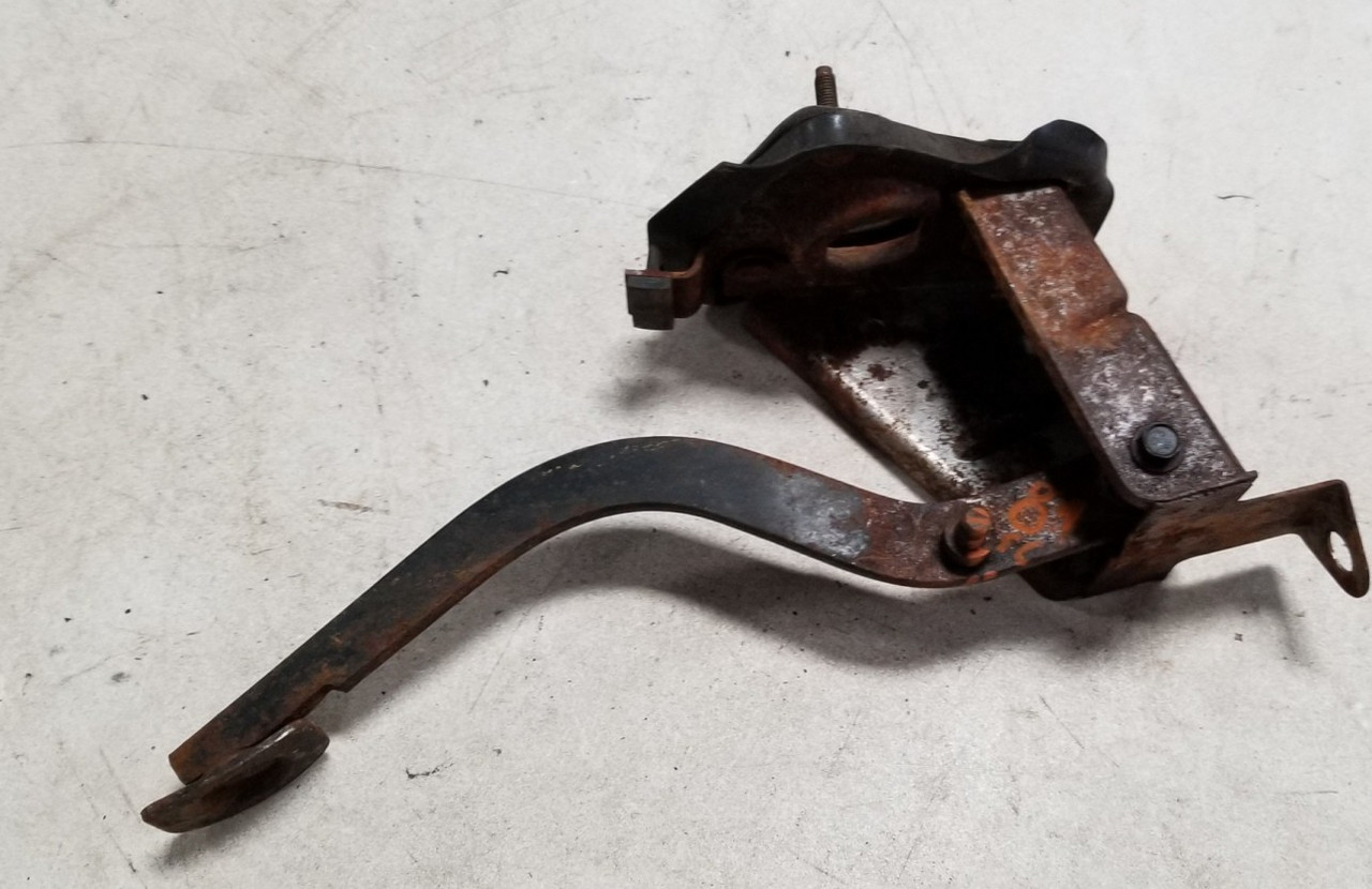 1989 1990 1991 1992 1993 Thunderbird SC Clutch Pedal Assembly 