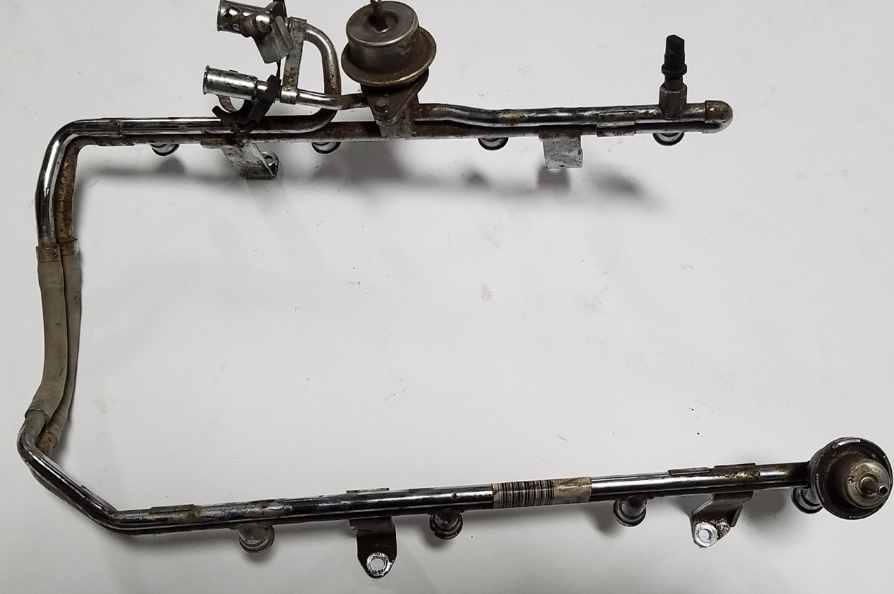 1997 1998 Lincoln Mark VIII Fuel Rail 4.6L 4V F7LE-9F792-AG - WWW