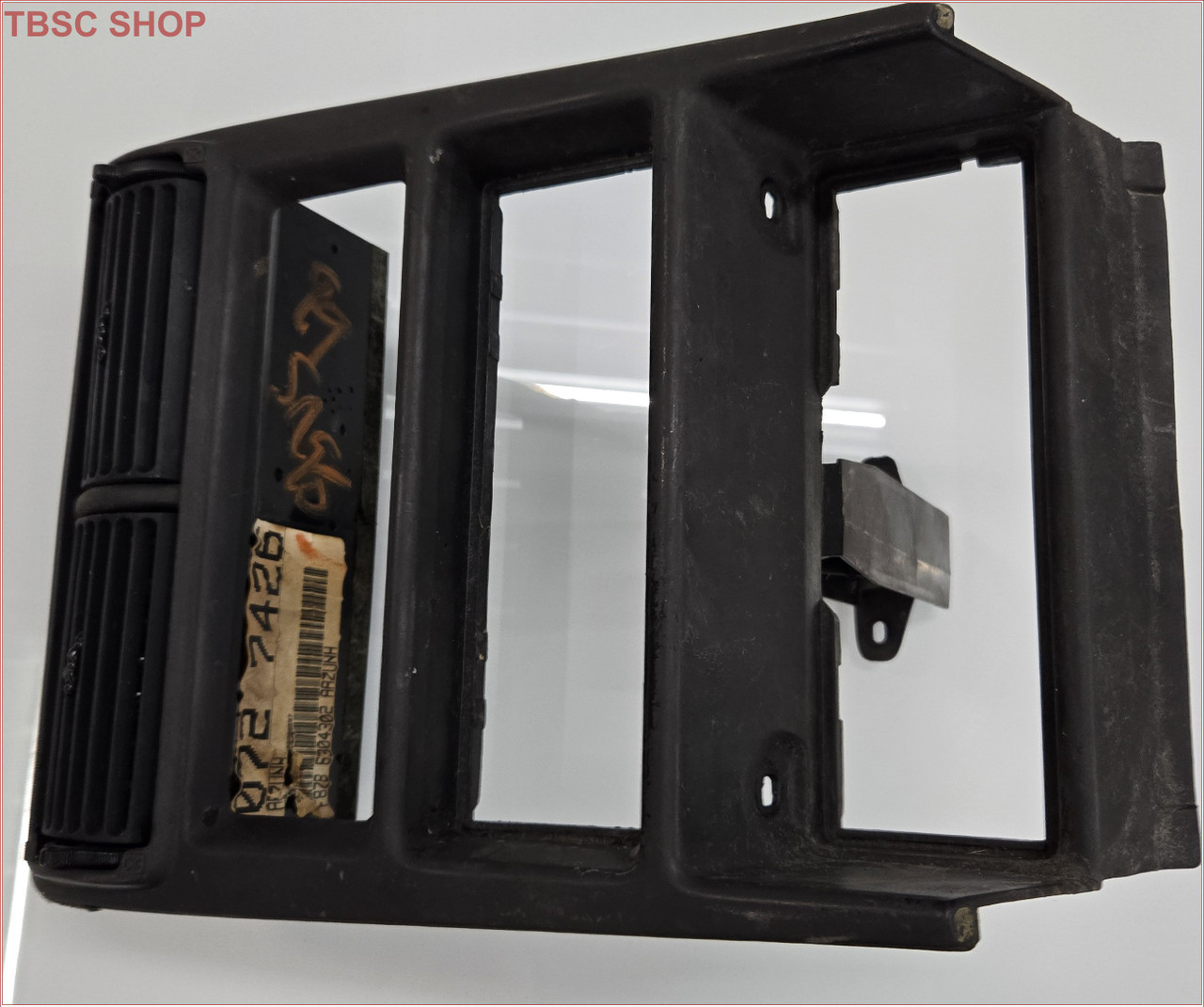 1994 95 96 97 98 99 2000 FORD MUSTANG CENTER DASH VENTS RADIO