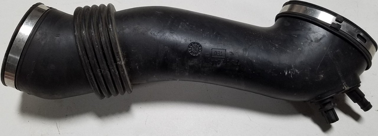 1997 1998 Lincoln Mark VIII Air Intake Tube