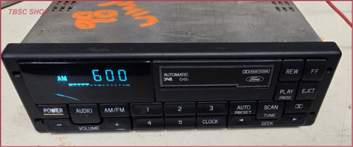 1995 96 97 1998 FORD WINDSTAR AM FM CASSETTE TAPE RADIO F68F19B165CA