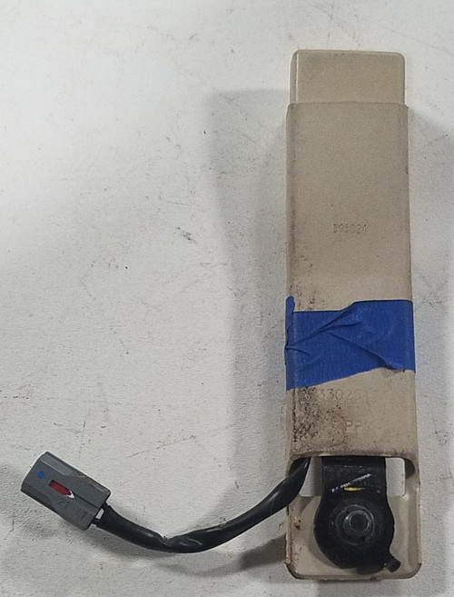 2000 2001 2002 LINCOLN LS LH Driver Side Front Seat Belt Clip Tan