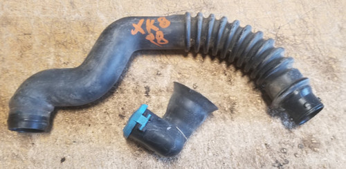 1997 1998 1999 2000 2001 2002 JAGUAR XK8 XKR Wiper Washer Fluid Tank Top Hose