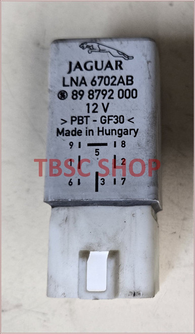 1993 1994 1995 1996 1997 XJ6 COOLING FAN RELAY LNA6702AB LNA6702AA