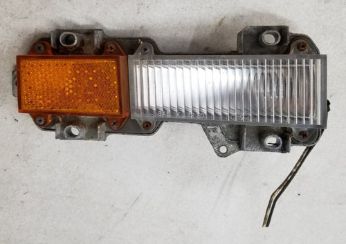 1973 74 75 76 FORD THUNDERBIRD FRONT SIDE MARKER LIGHT LAMP LH Driver