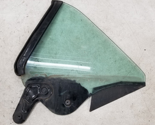 2005 06 07 08 2009 Ford Mustang Convertible LH Driver  Rear Quarter Glass 4R33-7629701-A