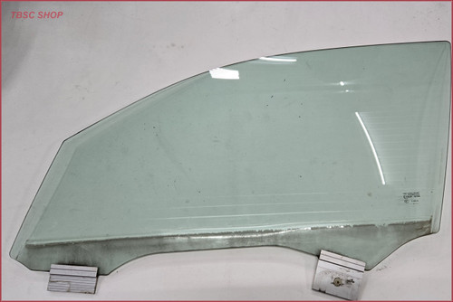 2004 to 2009 Jaguar XJ8 XJR Front Left Driver Side Door Window Glass