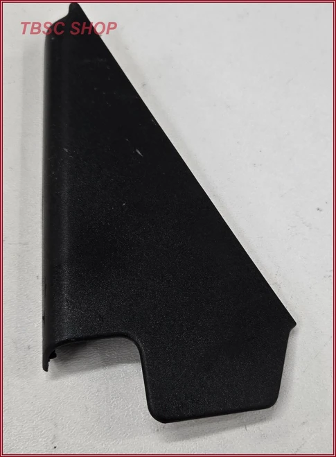1995 to 2003 Jaguar XJ8 VDP Door Finishing Trim Rear RH Right GNA2342AB