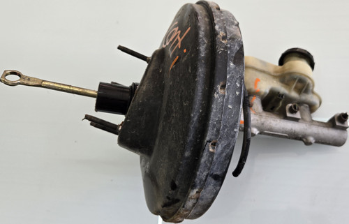 1998 99 00 01 2002 Lincoln Continental Brake Booster Master Cylinder YF32-2B195-BA