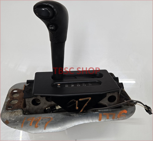 1996 1997 Thunderbird Cougar Transmission Shift Assembly with Handle